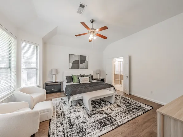 9036 Wiggins Dr, Fort Worth, TX 76244