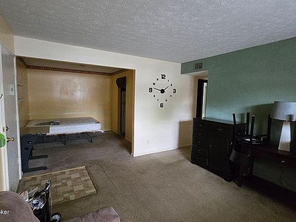 4th image of 306 Chanel Ct APT 4