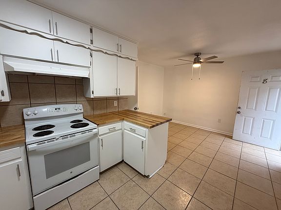 4th image of 300 W Valley Rd #8