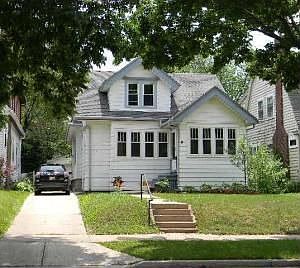1st image of 1901 E Lake Bluff Blvd