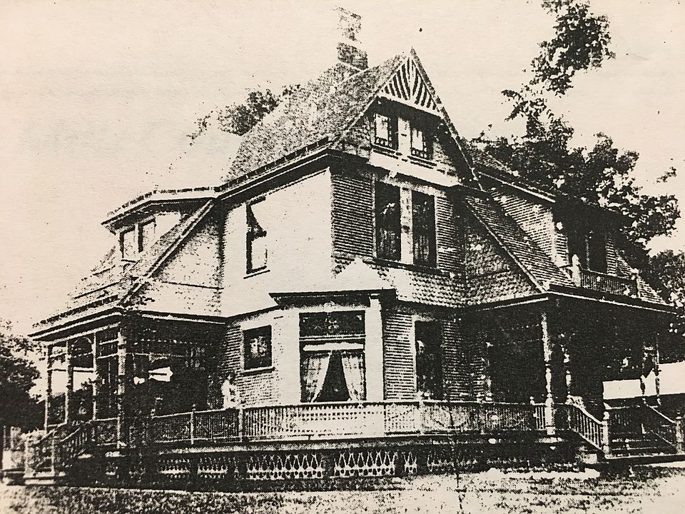 House in the early 1900's.
