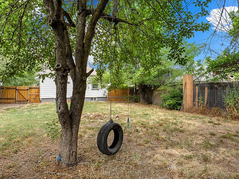 3568 Orchard Ave — Photo 21