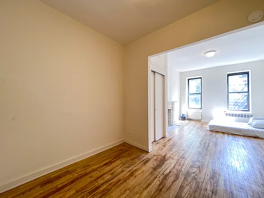 Rented by Compass | media 11