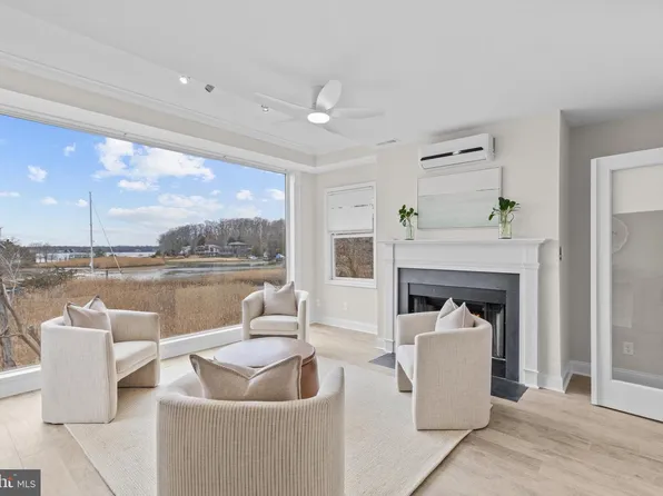 133 Lake View Dr, Annapolis, MD 21403