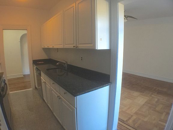 3rd image of 31 Ocean Pkwy APT 3A