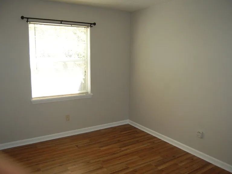 5615J Hornaday Rd — Photo 9
