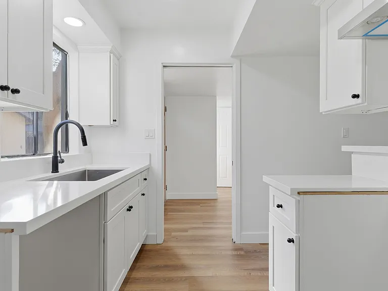 2601 Edmonton St #10B — Photo 2