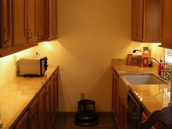 Kitchen renovated in 2004 including granite & commercial appliances