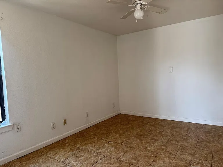 5405 McKnight Dr — Photo 6