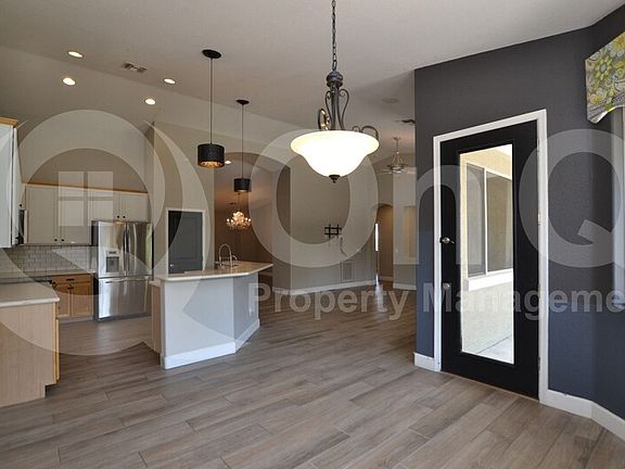 3rd image of 1675 E Bartlett Pl