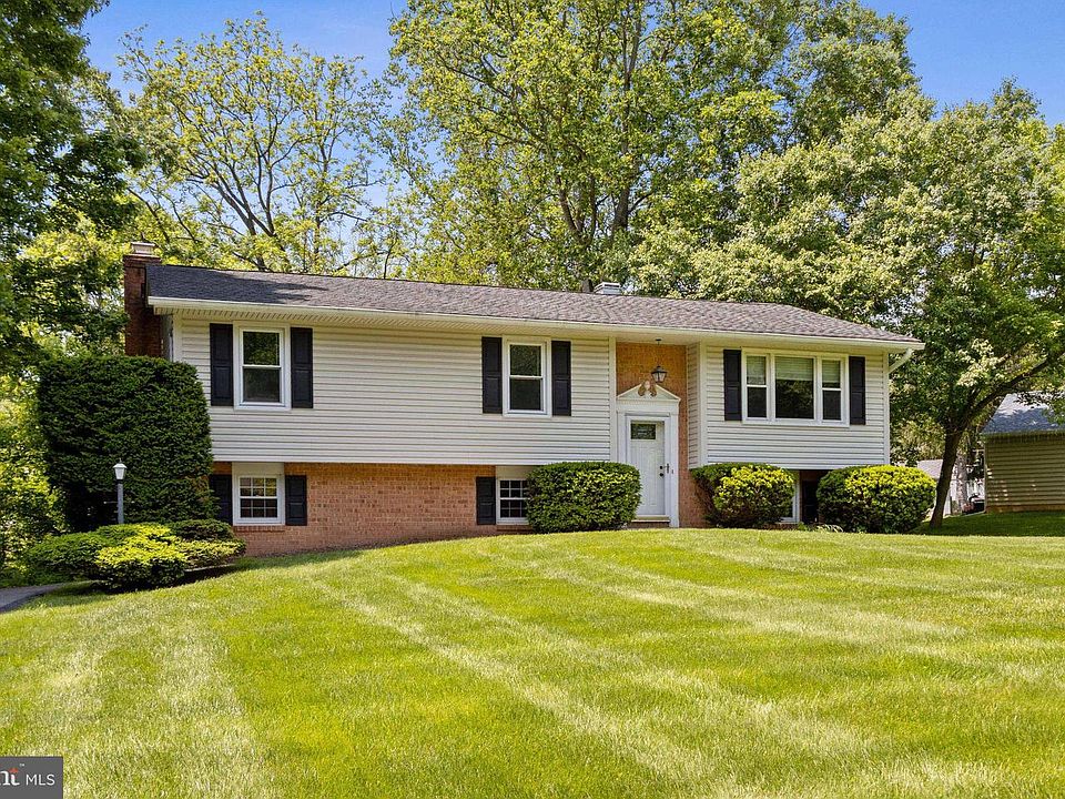 1st image of 6839 Autumn View Dr