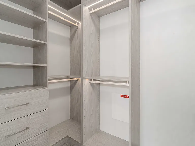 128 W 15th St #D260 — Photo 13
