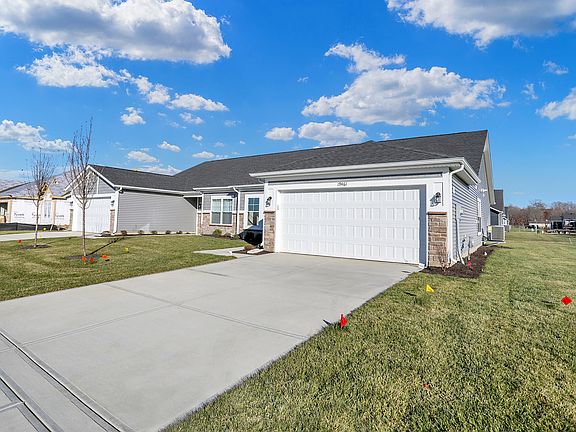 3rd image of 19461 Northwest Dr