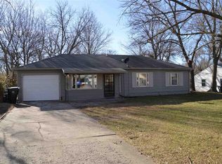 1407 SW Glencoe St, Topeka, KS 66611