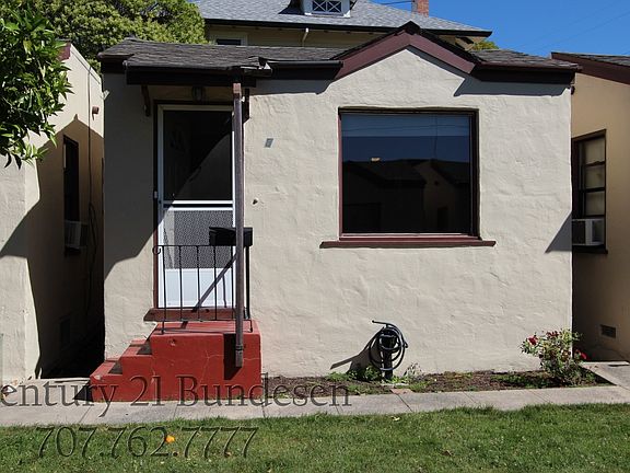 2nd image of 212 Keller St APT B