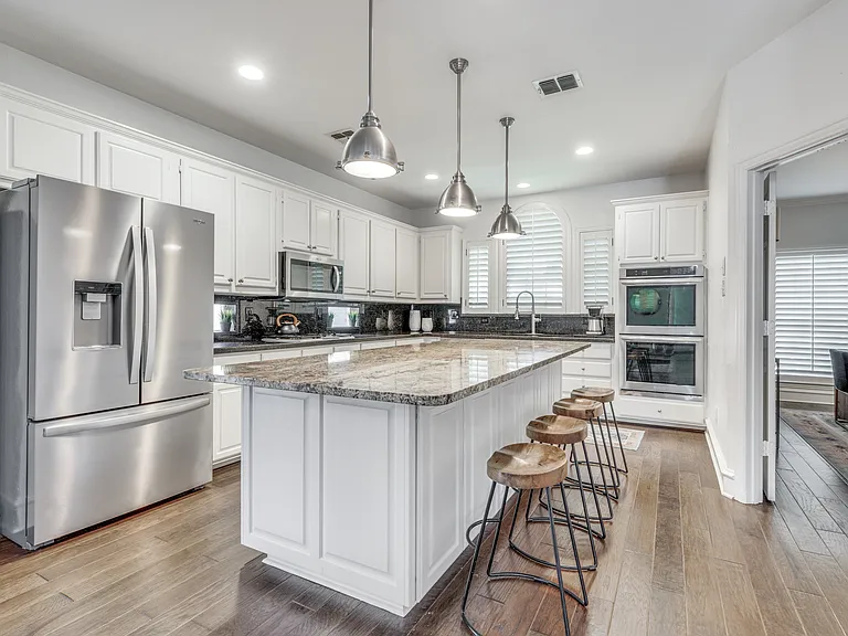 6429 Blacktree Dr — Photo 11