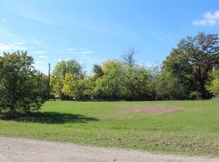 905 S Crestway Dr, West Tawakoni, TX 75474