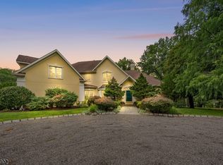 291 Hilltop Rd, Mendham, NJ 07945