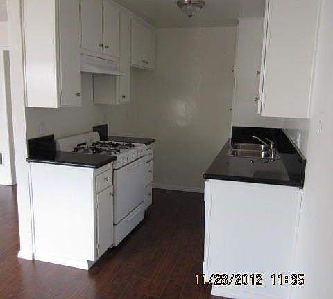 4th image of 1417 Pearl St APT 1