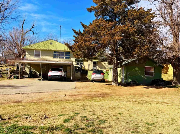 1705 5th Ave, Dodge City, KS 67801
