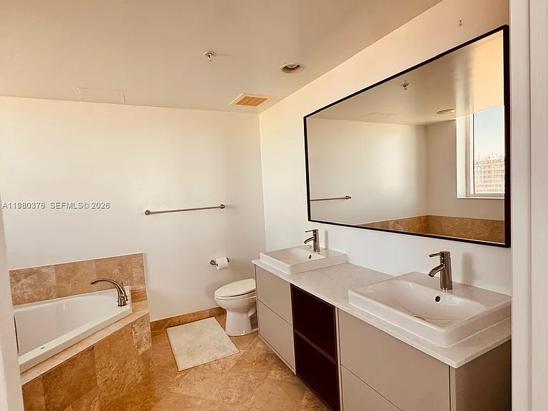 1745 Hallandale Beach Blvd #2302W — Photo 11