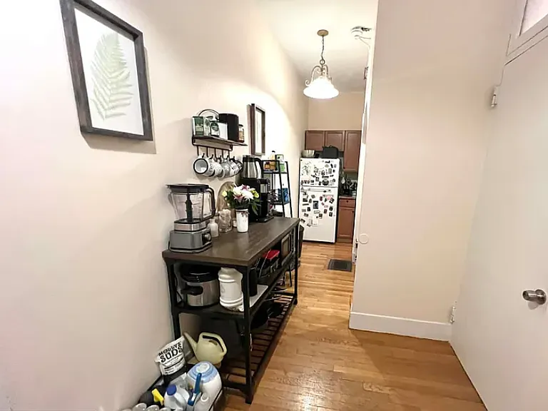 98 Spring St #2 — Photo 8
