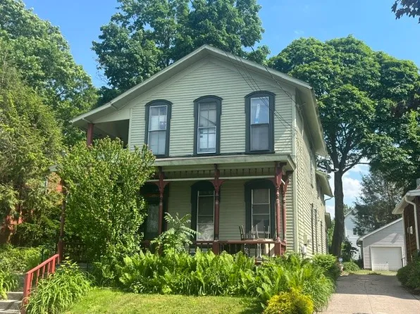343 W 21st St, Erie, PA 16502
