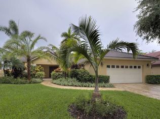 8526 Glencairn Ter, Miami Lakes, FL 33016