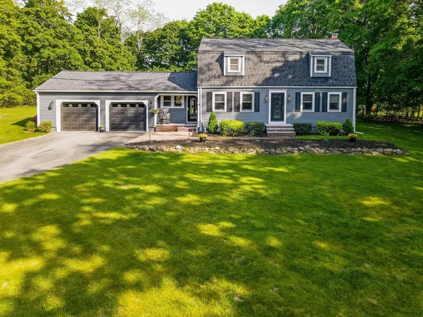 84 Robin Hill Rd, Chelmsford, MA 01824