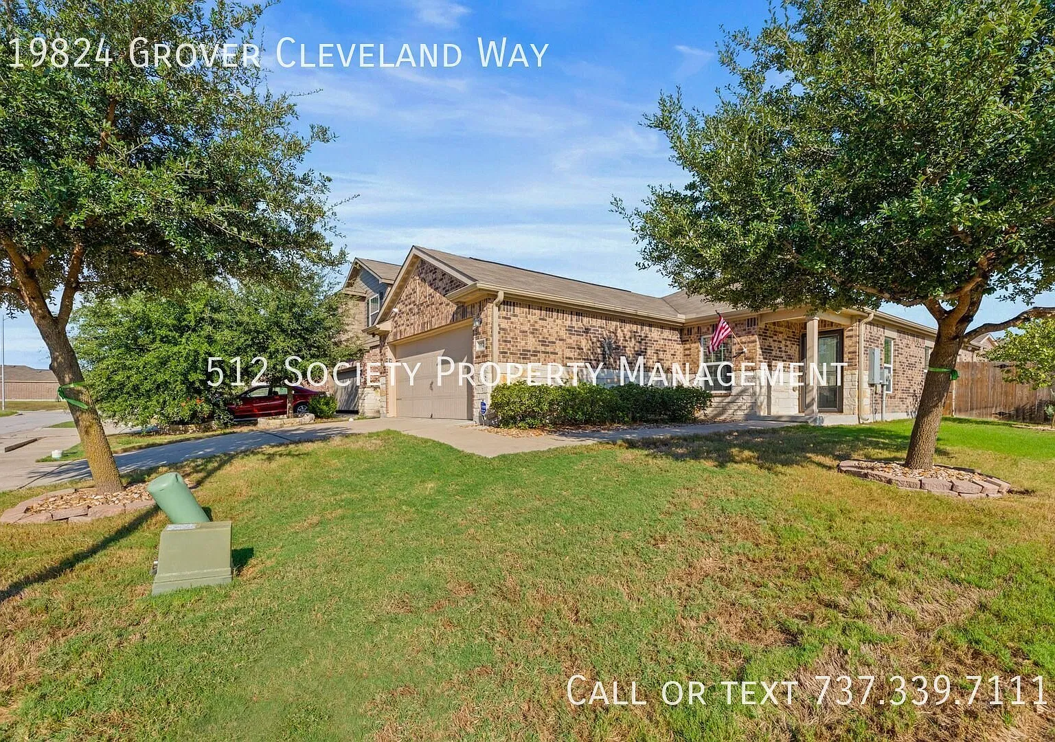 Charming Home in Manor — Photo 4