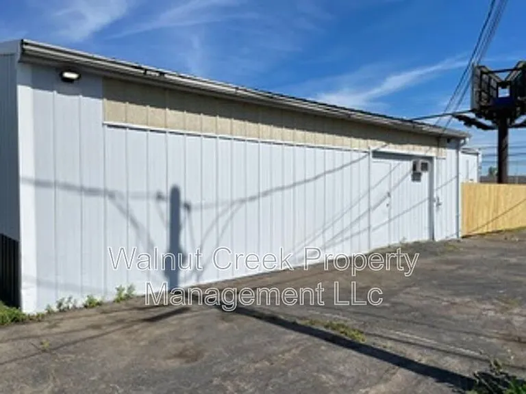 6015 Lake Ave #SUTTON STATION FORMA — Photo 19