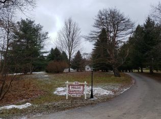 7838 Five Mile Rd, Northville, MI 48168