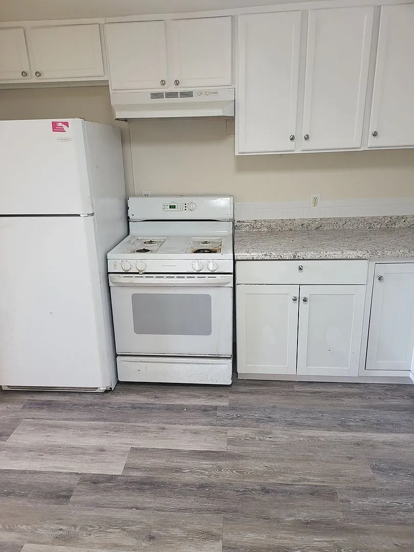 721 Santa Fe Ave SW — Photo 3