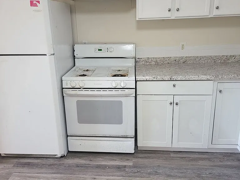 721 Santa Fe Ave SW — Photo 4