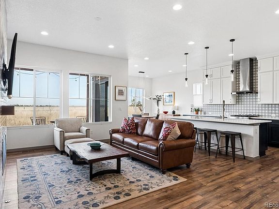 2nd image of 9505 Autumn Moon Avenue
