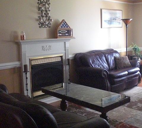 Family Room w/ Fireplace