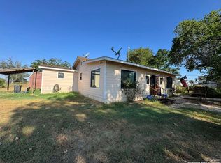 6297 fm 3465, Adkins, TX 78101