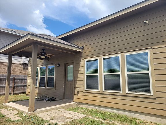 3rd image of 225 Shale Cir