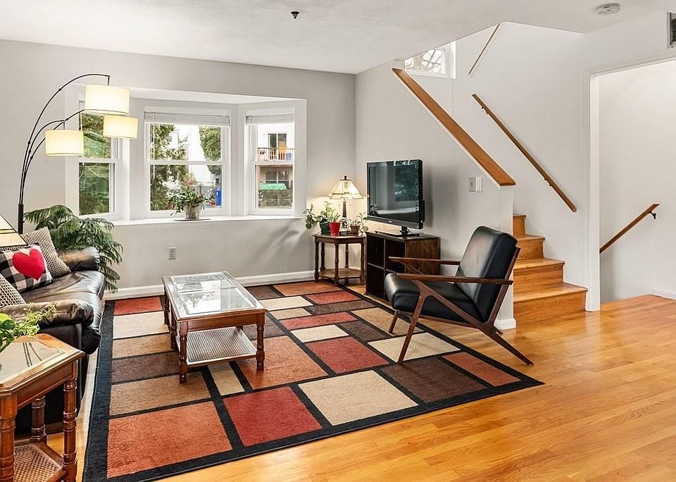 1st image of 289 Market St #B