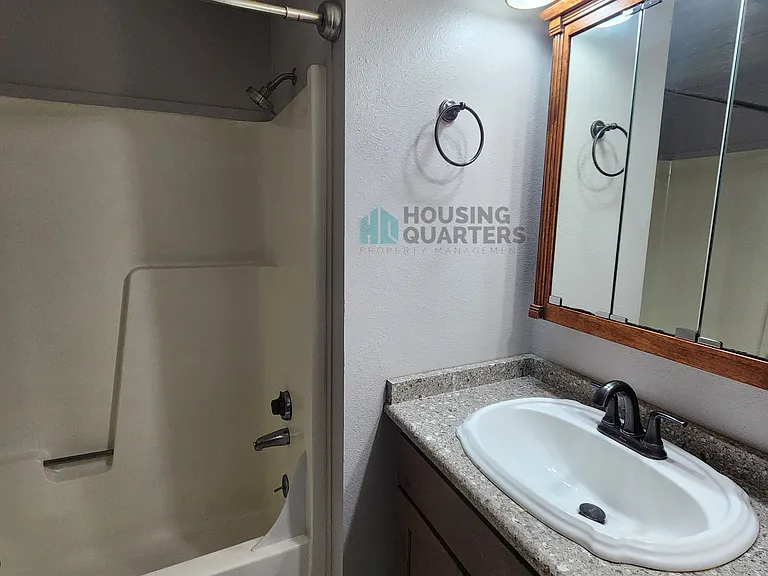 8612 N Mayfair St #3 — Photo 9