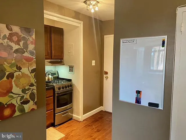Studio, 1.0 bath, 369 sqft, $2,050 — Photo 4
