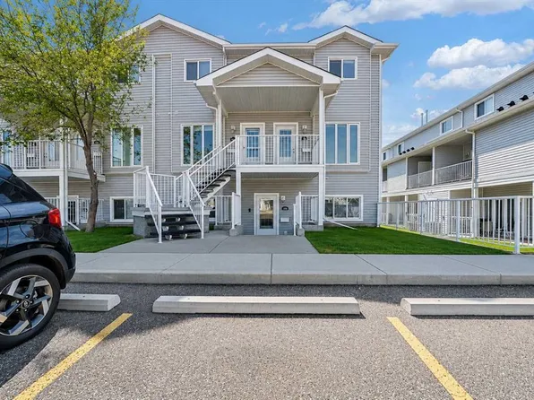 183 Northlands Point NE, Medicine Hat, AB T1C 0C4