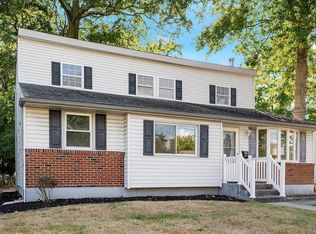 222 Windsor Ln, Westville, NJ 08093
