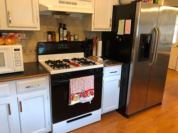 4C4E60EB-C099-4D15-B687-68AFDB719E3B