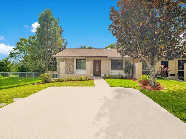 7645 Timber River Cir, Orlando, FL 32807