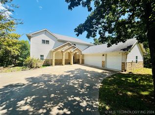1717 Rose Ln, Eufaula, OK 74432