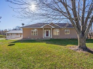 6733 Watters Rd, Hudson, IA 50643