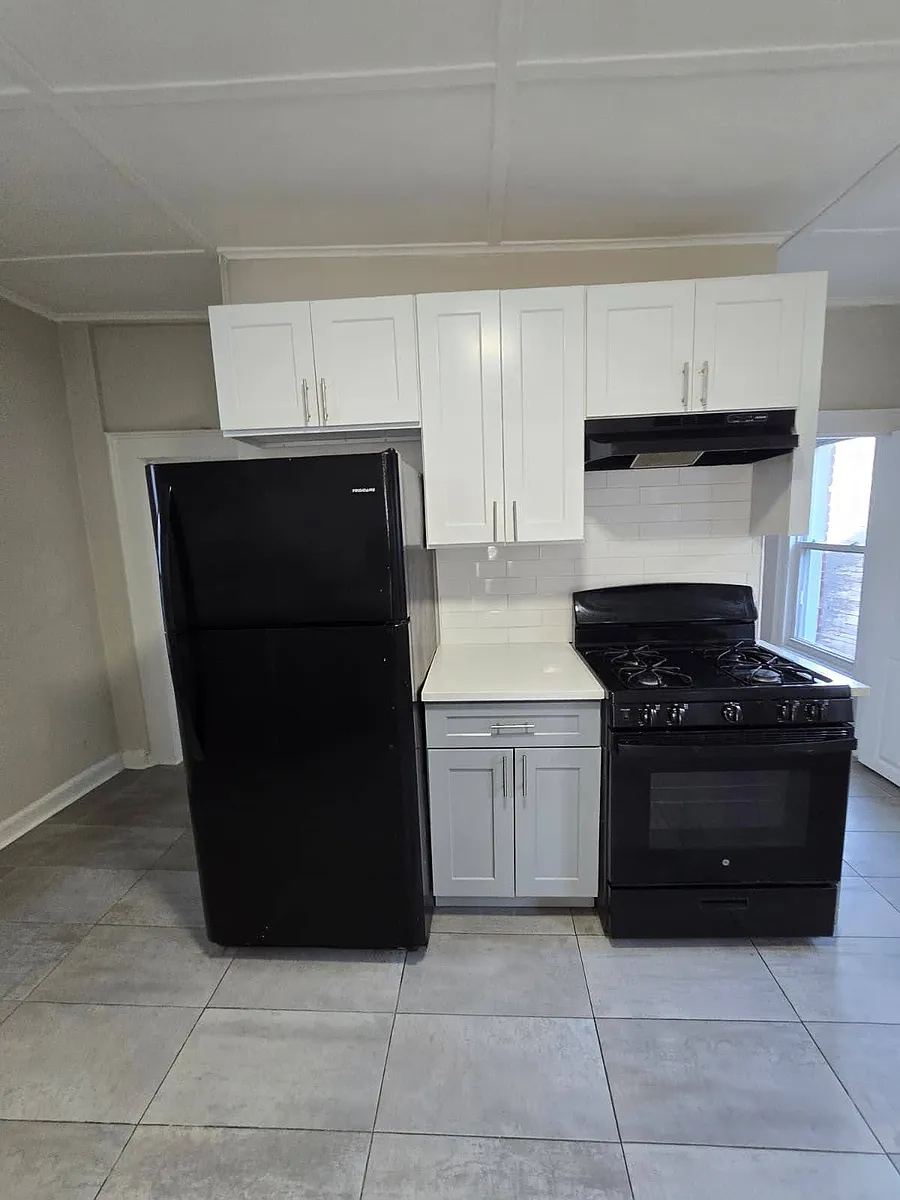 Building Photo - 151 Mill St #2R