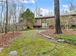 304 Morehouse Rd, Easton, CT 06612