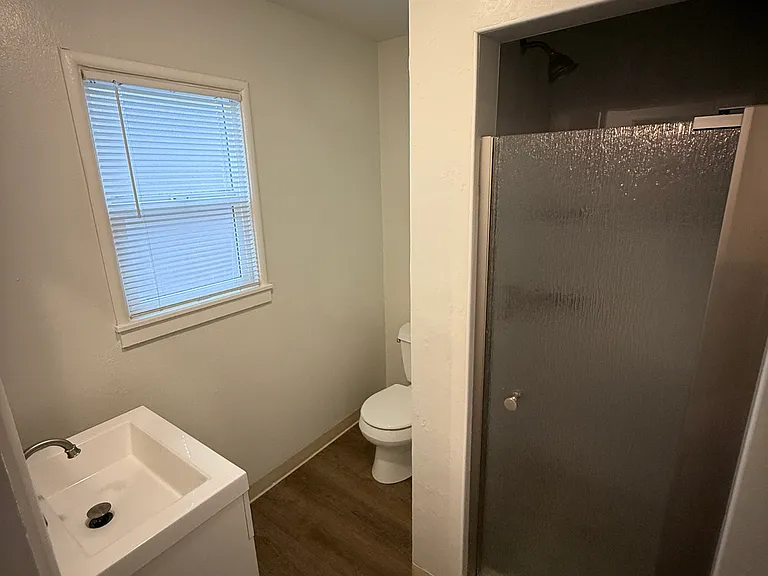 675 Johanna Ave #2 — Photo 9